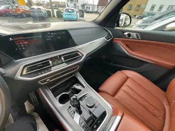 BMW X5 xDrive40d M SPORT PANO LASER PA  HUD MERINO
