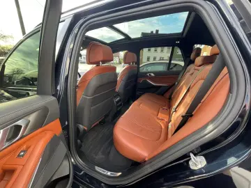 BMW X5 xDrive40d M SPORT PANO LASER PA  HUD MERINO