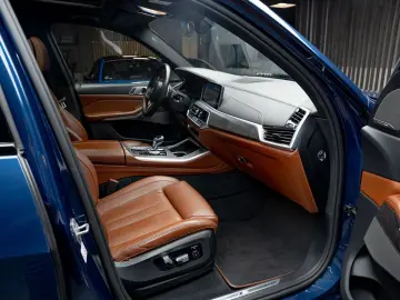 BMW X5 xDrive 45e M Sport H&K Luftfahrwerk Massage