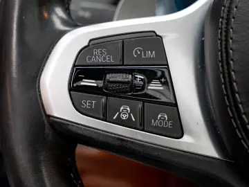 BMW X5 xDrive 45e M Sport H&K Luftfahrwerk Massage