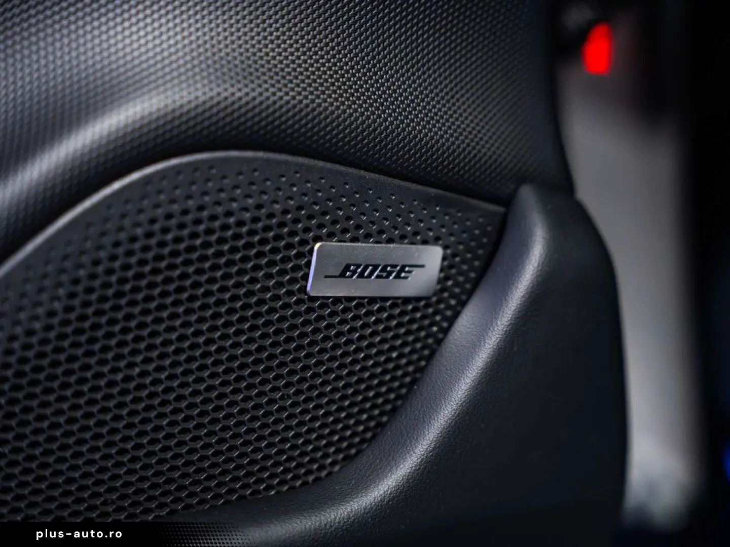 PORSCHE Taycan 4S Cross Turismo - Passenger Display - Sp