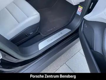 PORSCHE Taycan 4S