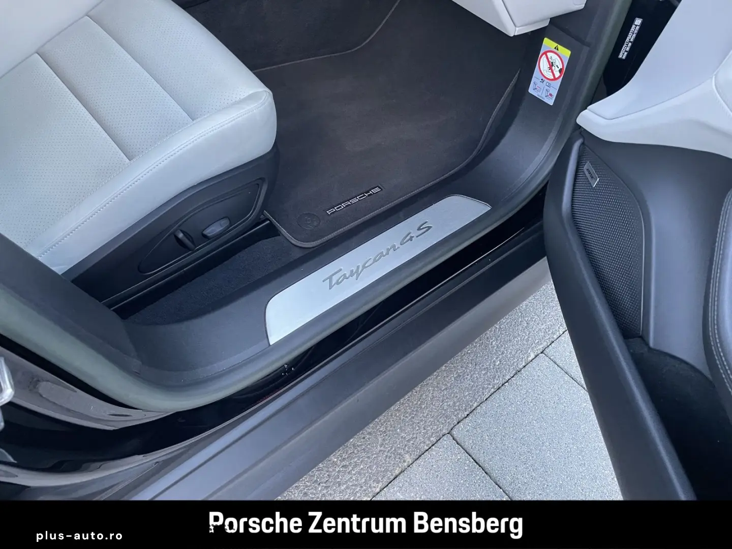 PORSCHE Taycan 4S