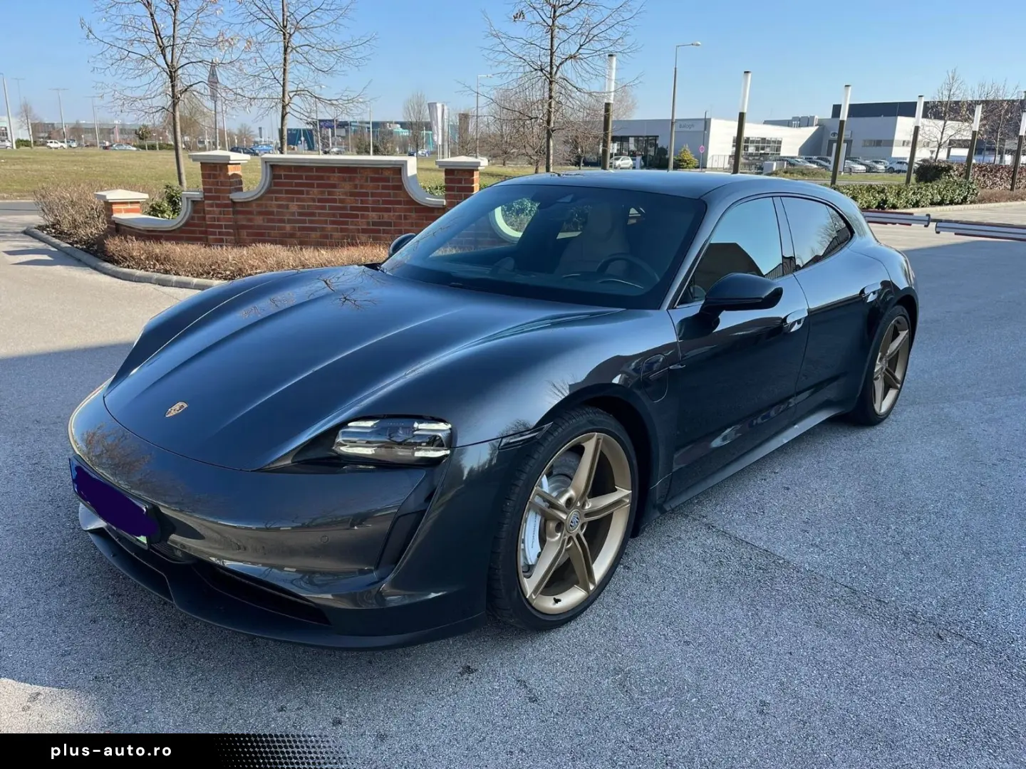 PORSCHE Taycan Sport Turismo Basis PASM CHRONO PANO STZH