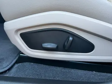 PORSCHE Taycan Sport Turismo Basis PASM CHRONO PANO STZH