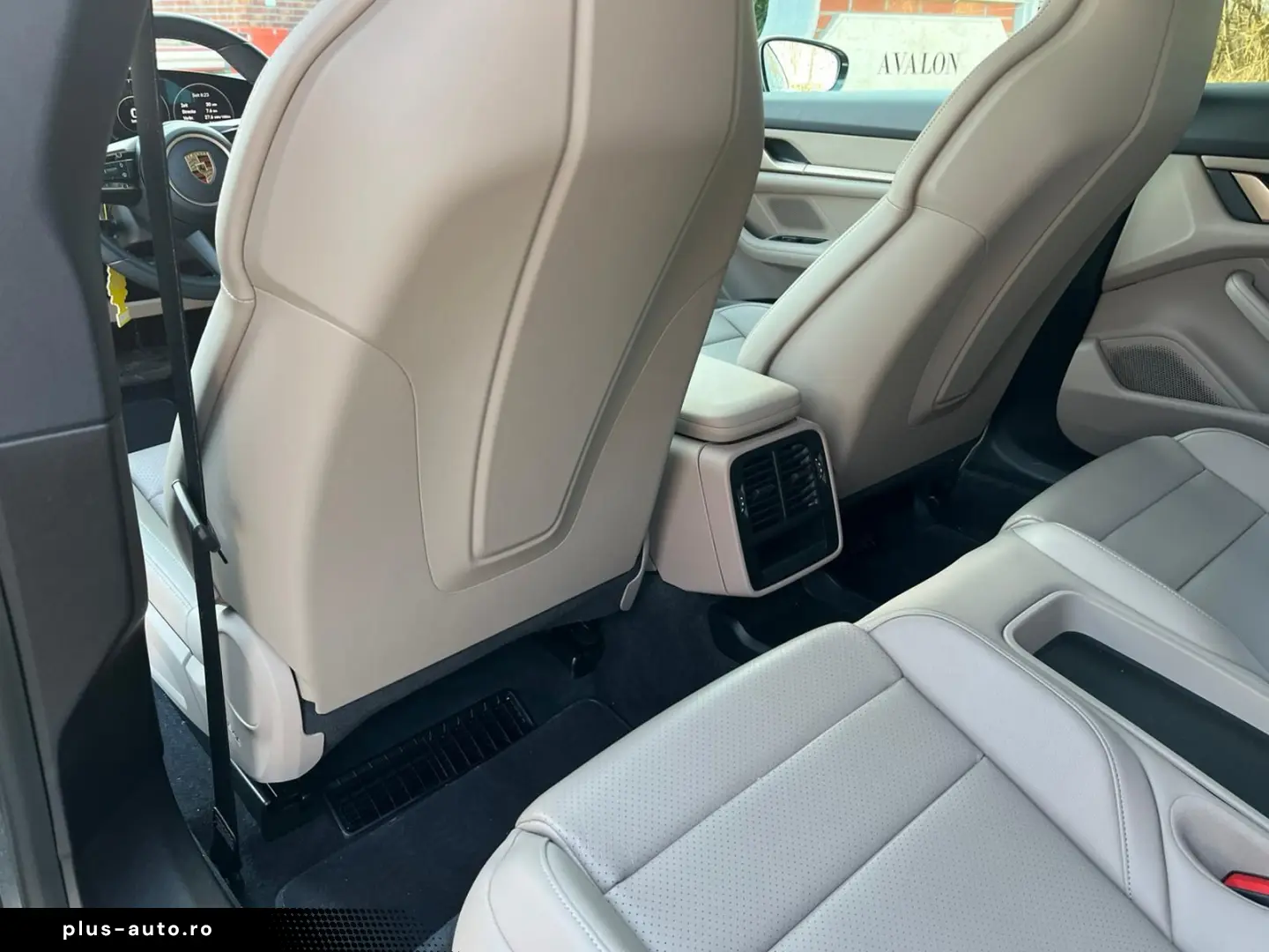 PORSCHE Taycan Sport Turismo Basis PASM CHRONO PANO STZH