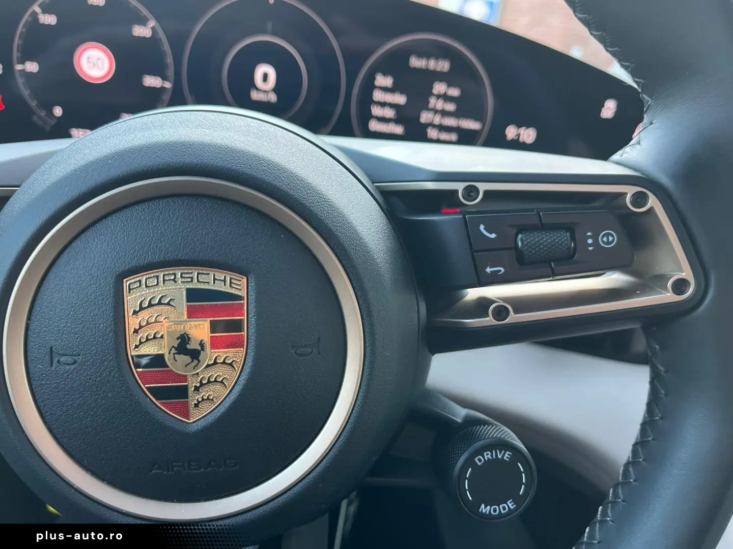 PORSCHE Taycan Sport Turismo Basis PASM CHRONO PANO STZH