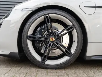 PORSCHE Taycan Turbo LED-Matrix SPORT 21''&hellip;