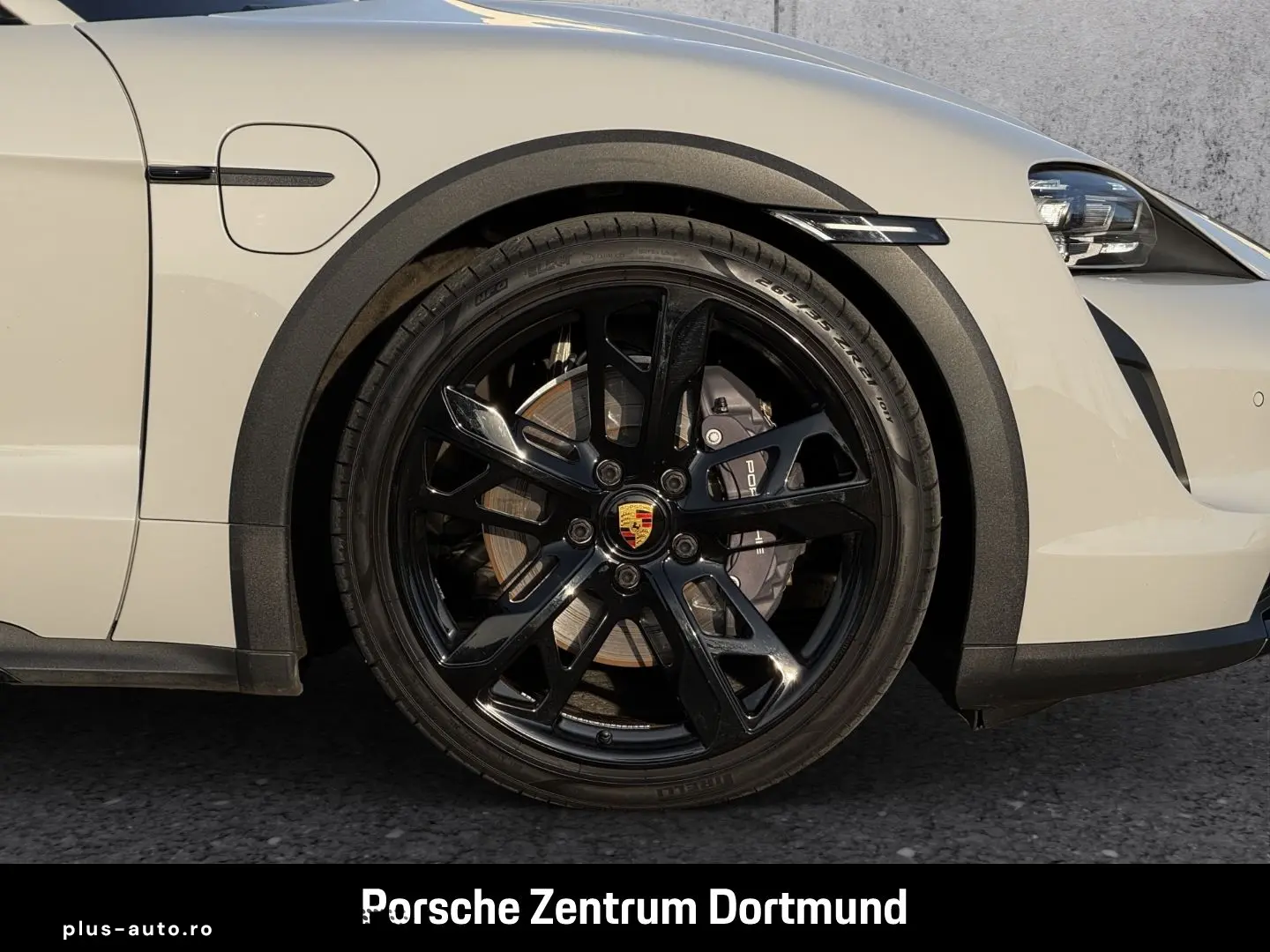 PORSCHE Taycan 4 Cross Turismo HA-Lenkung InnoDrive BOSE