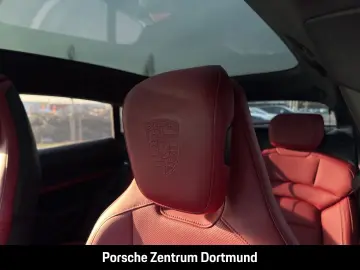 PORSCHE Taycan 4 Cross Turismo HA-Lenkung InnoDrive BOSE