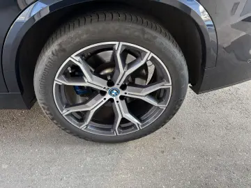 BMW X5 xDrive 45 e M Sport Pano 21  Headup AHK Night