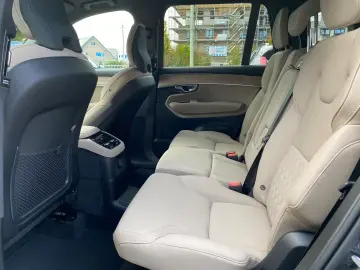 Volvo XC90 T8 Plus Bright Recharge Plug-In Hybrid AWD