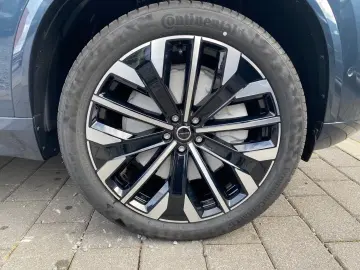 Volvo XC90 T8 Plus Bright Recharge Plug-In Hybrid AWD