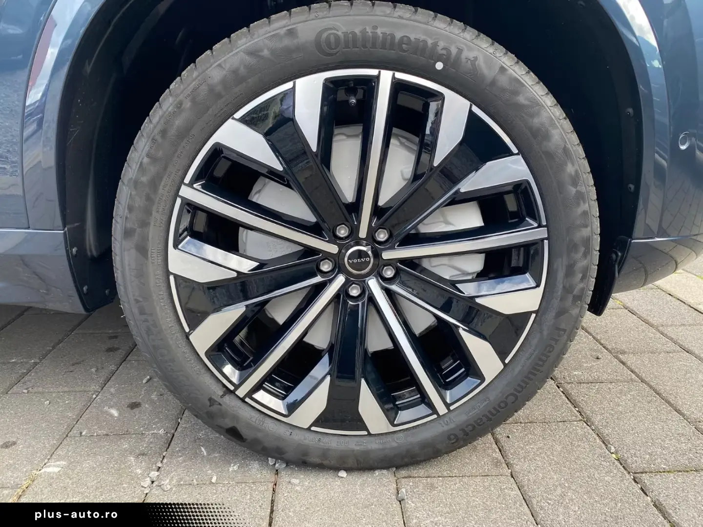 Volvo XC90 T8 Plus Bright Recharge Plug-In Hybrid AWD