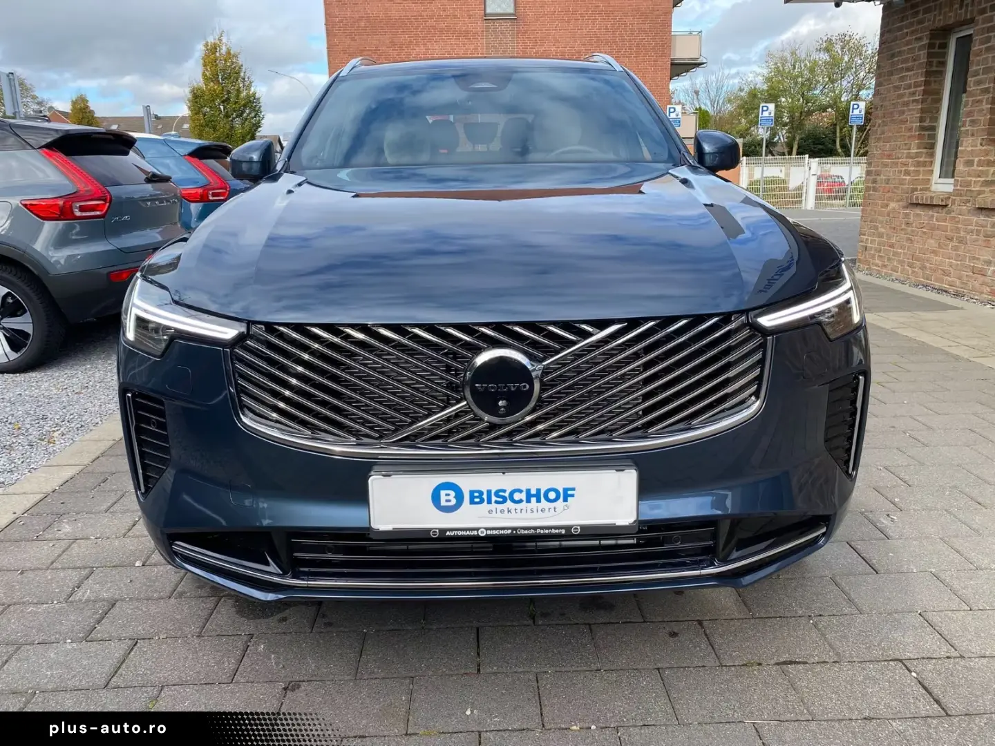 Volvo XC90 T8 Plus Bright Recharge Plug-In Hybrid AWD