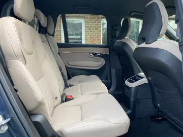 Volvo XC90 T8 Plus Bright Recharge Plug-In Hybrid AWD