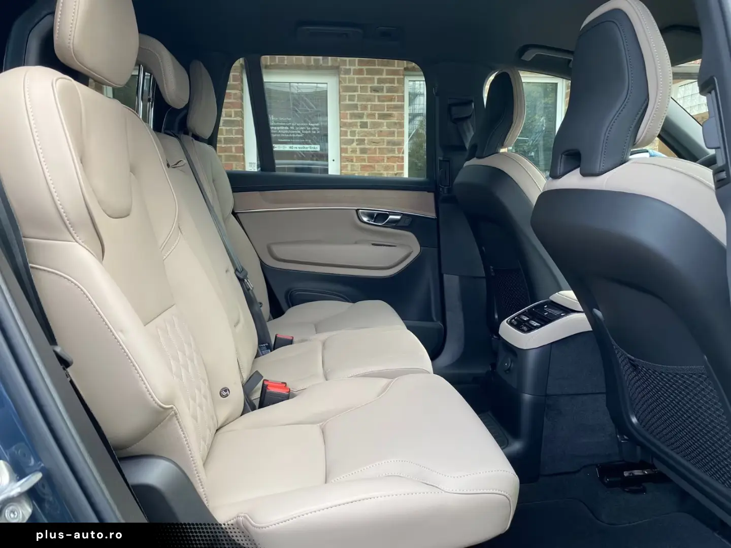 Volvo XC90 T8 Plus Bright Recharge Plug-In Hybrid AWD