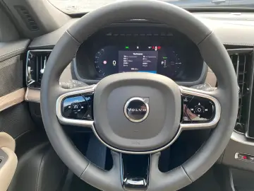 Volvo XC90 T8 Plus Bright Recharge Plug-In Hybrid AWD