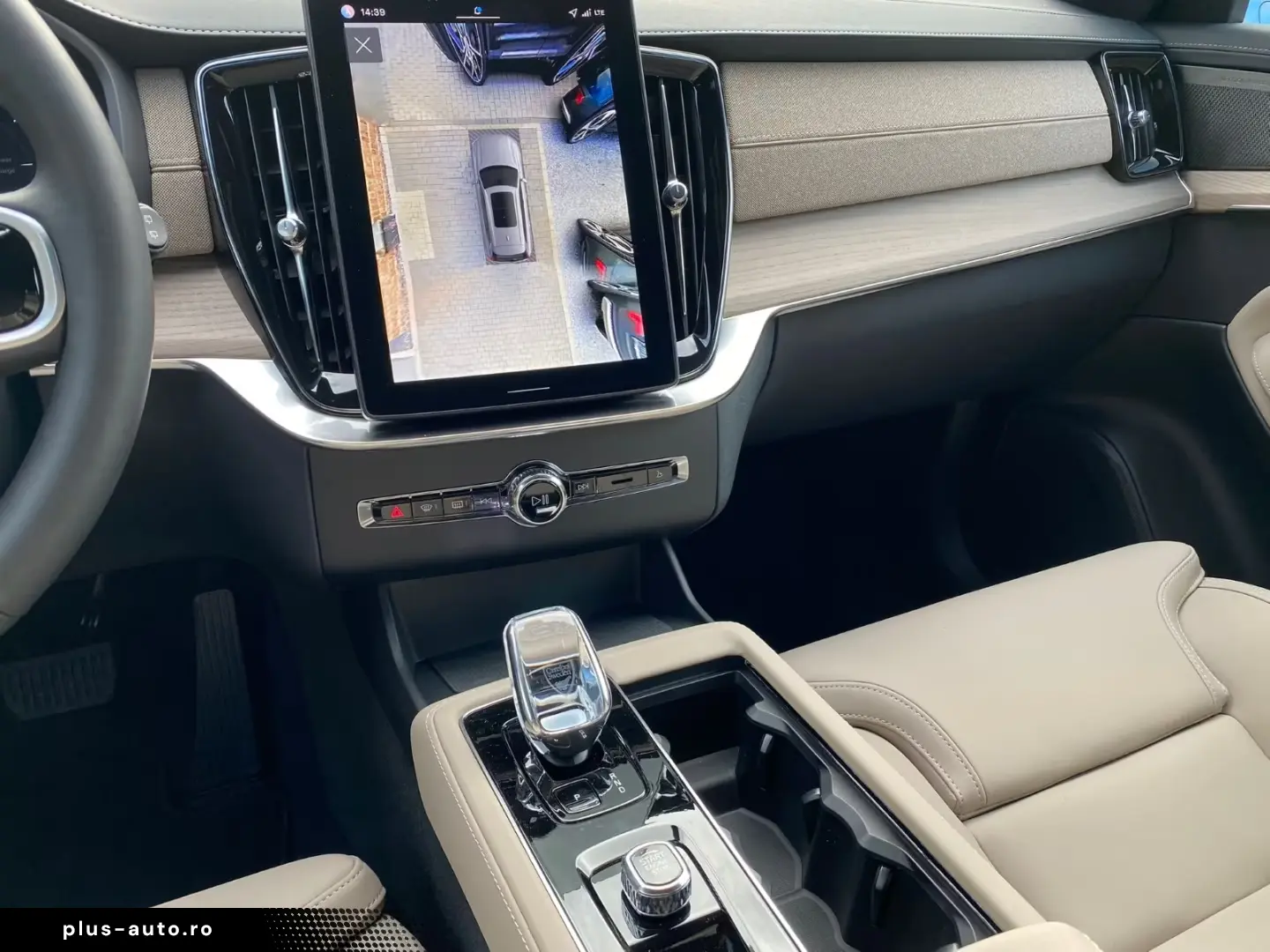 Volvo XC90 T8 Plus Bright Recharge Plug-In Hybrid AWD