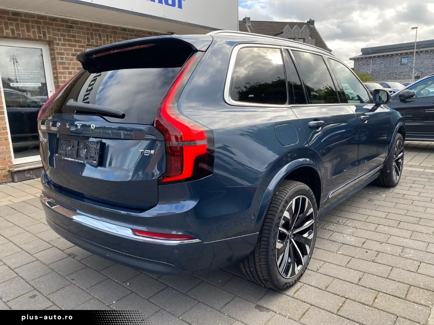Volvo XC90 T8 Plus Bright Recharge Plug-In Hybrid AWD
