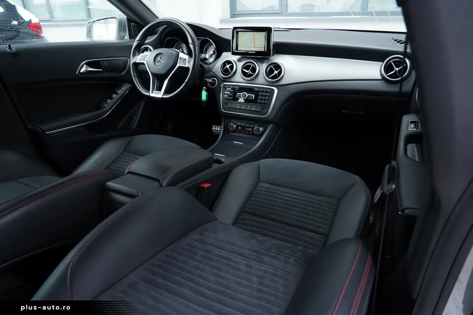 Mercedes-Benz CLA ver-220