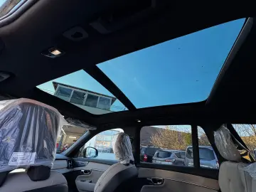 Volvo XC 90 T8 Plus Dark  PANO HEAD-UP