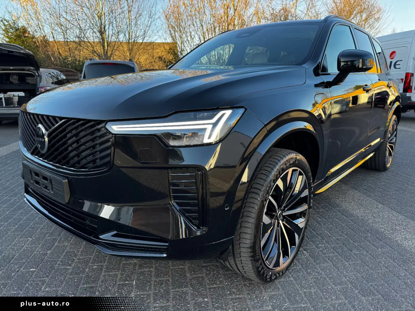Volvo XC 90 T8 Plus Dark  PANO HEAD-UP