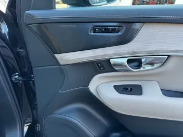 Volvo XC 90 T8 Plus Dark  PANO HEAD-UP