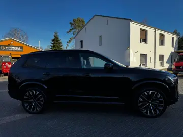 Volvo XC 90 T8 Plus Dark  PANO HEAD-UP