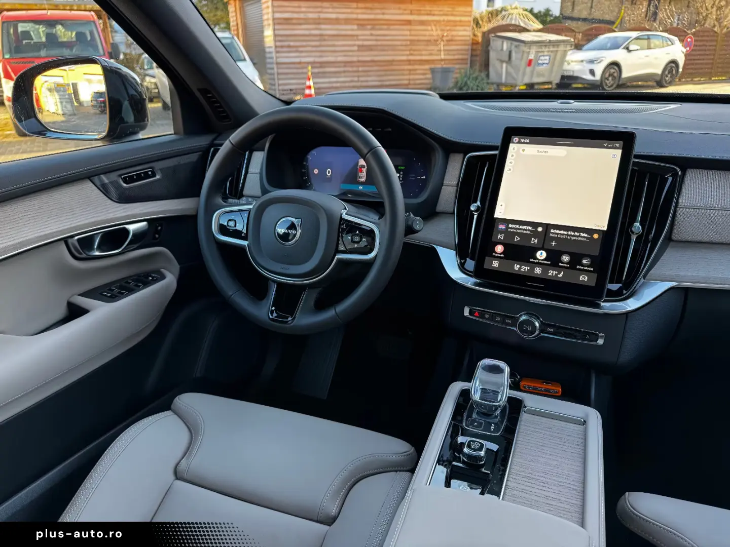 Volvo XC 90 T8 Plus Dark  PANO HEAD-UP