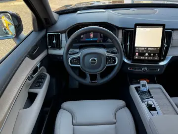 Volvo XC 90 T8 Plus Dark  PANO HEAD-UP