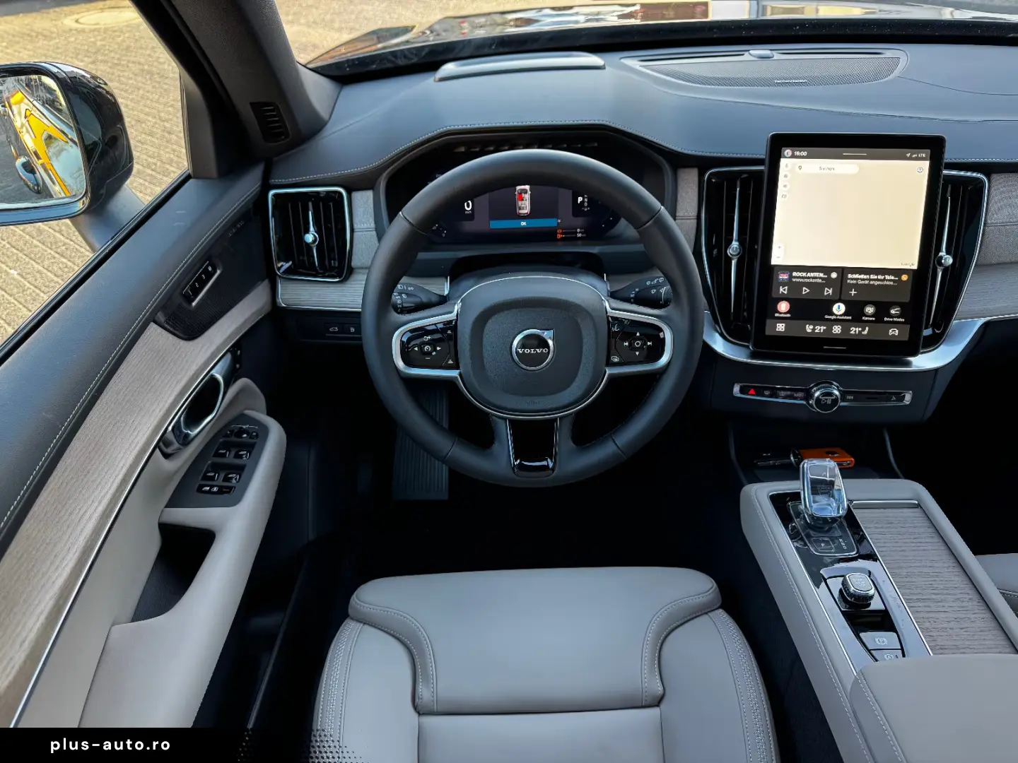 Volvo XC 90 T8 Plus Dark  PANO HEAD-UP