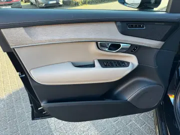 Volvo XC 90 T8 Plus Dark  PANO HEAD-UP