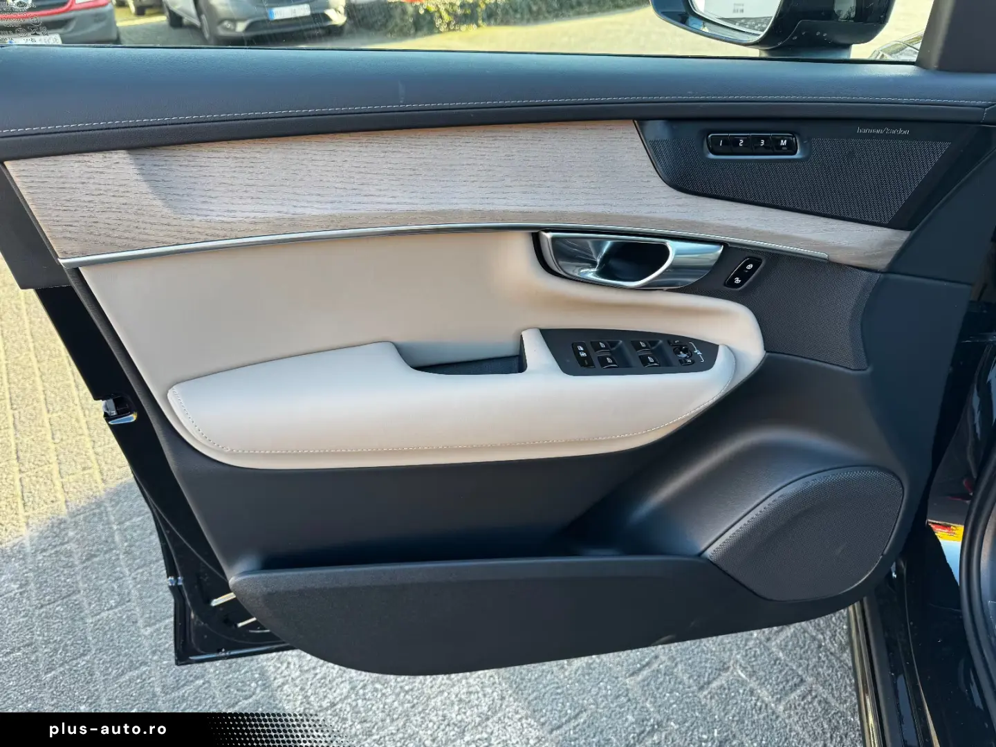 Volvo XC 90 T8 Plus Dark  PANO HEAD-UP