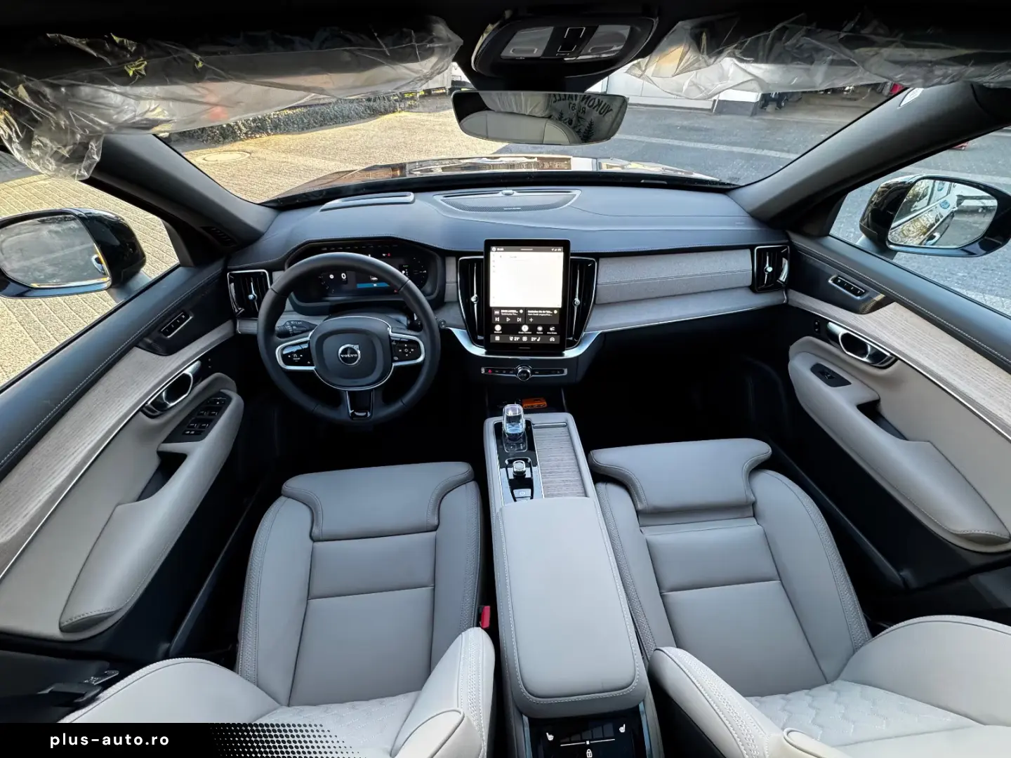 Volvo XC 90 T8 Plus Dark  PANO HEAD-UP