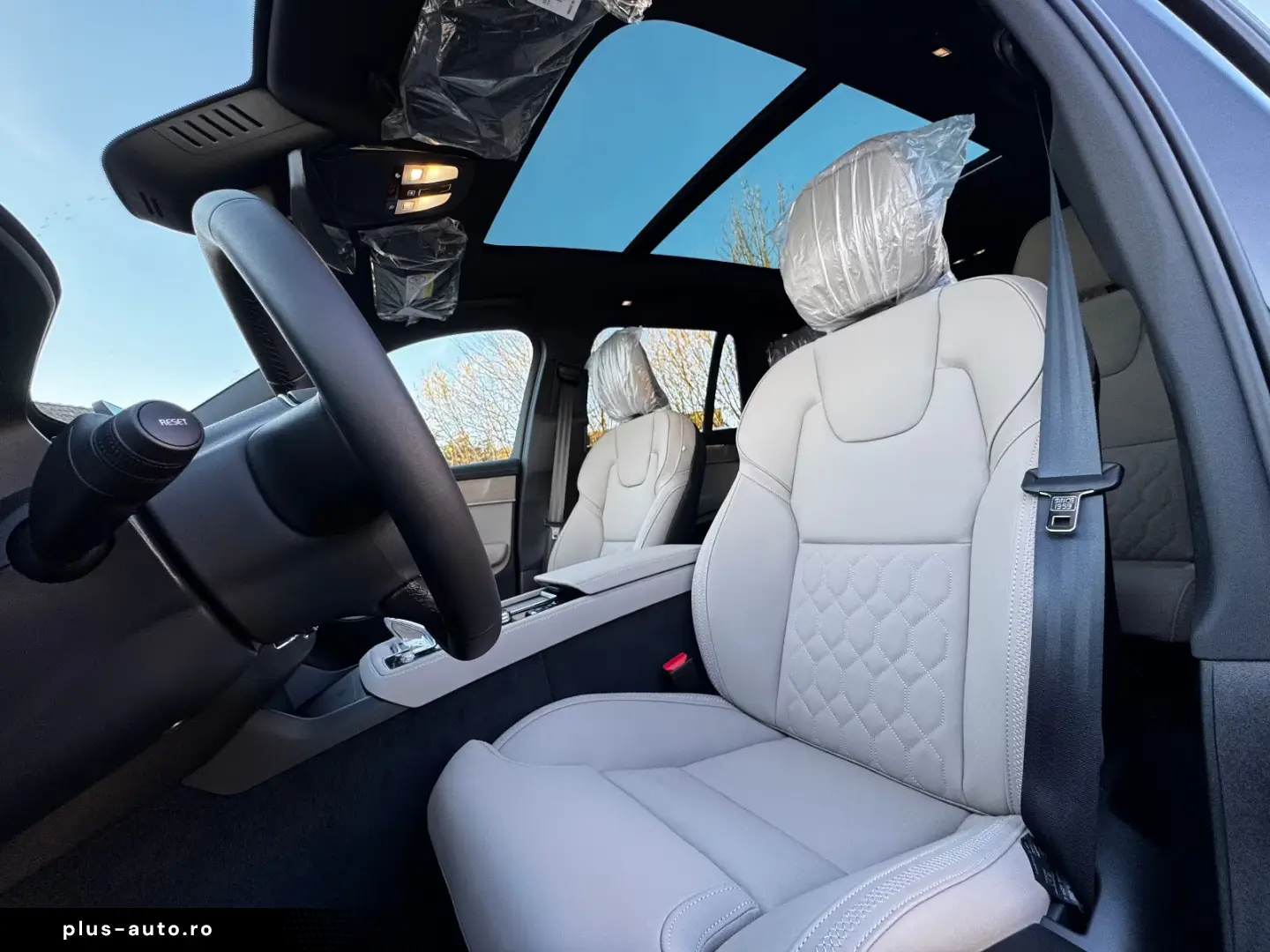 Volvo XC 90 T8 Plus Dark  PANO HEAD-UP