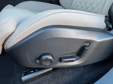 Volvo XC 90 T8 Plus Dark  PANO HEAD-UP