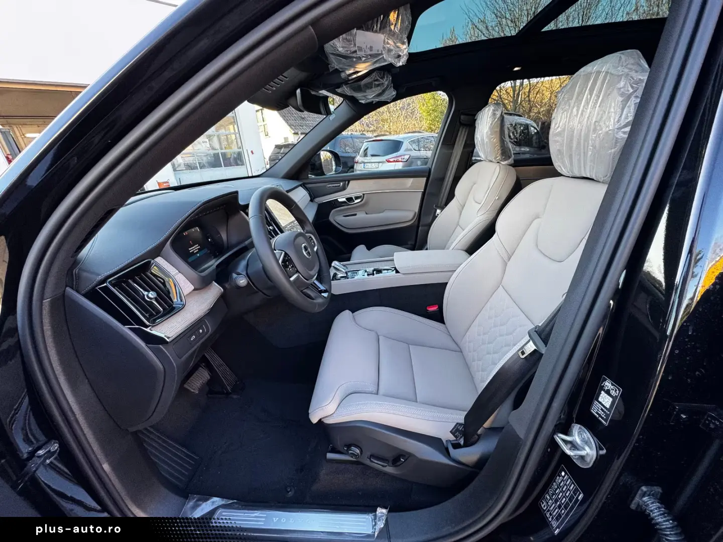 Volvo XC 90 T8 Plus Dark  PANO HEAD-UP