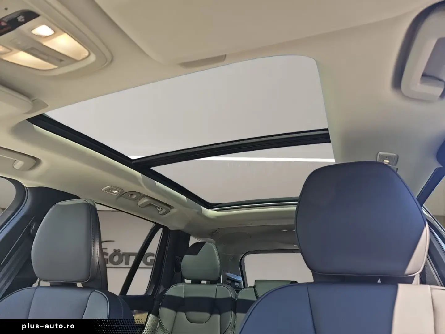 Volvo XC90 T8 Plus Dark COMMERCIAL SPECIAL PANO 360