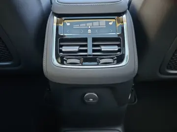 Volvo XC90 T8 Plus Dark COMMERCIAL SPECIAL PANO 360