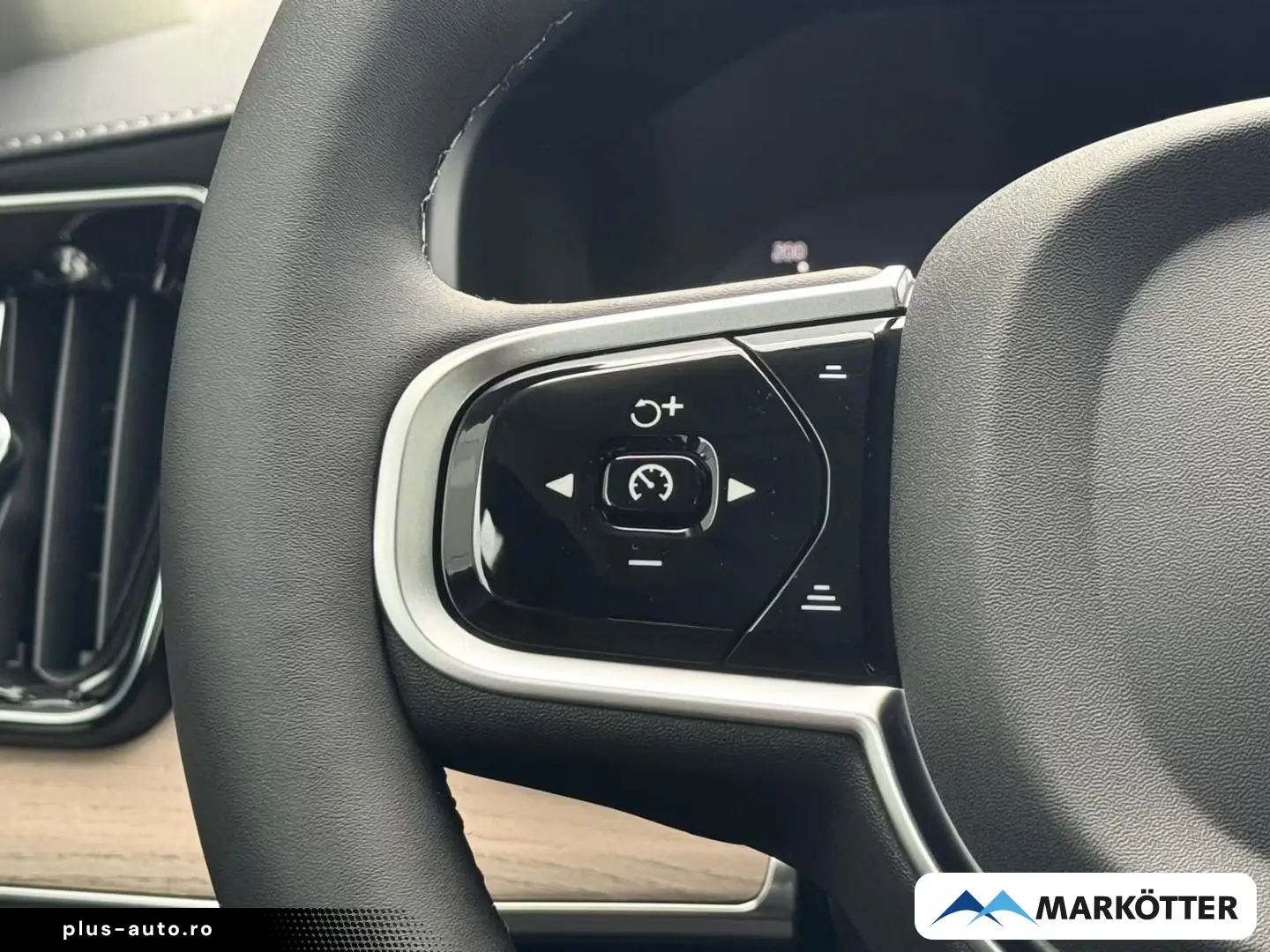 Volvo XC90 T8 AWD plug-in hibrid Plus Bright