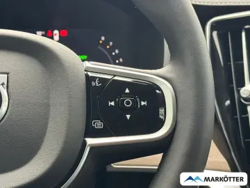 Volvo XC90 T8 AWD plug-in hibrid Plus Bright