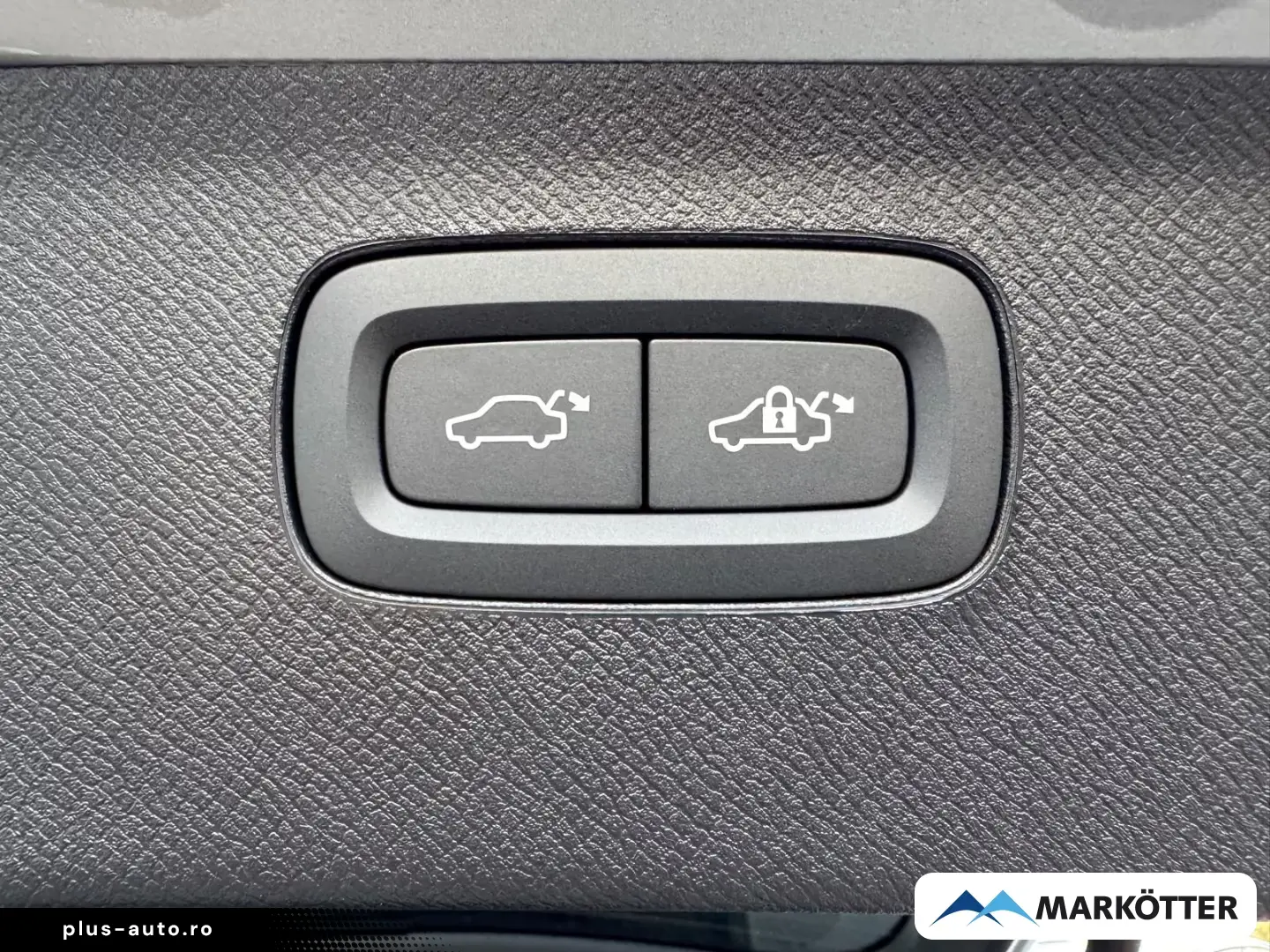 Volvo XC90 T8 AWD plug-in hibrid Plus Bright