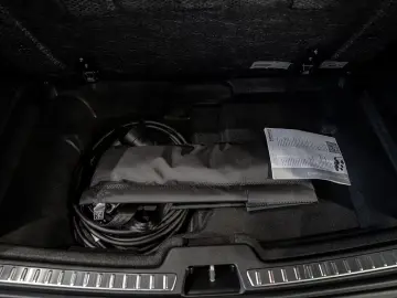 Volvo XC90 T8 AWD Plus Dark