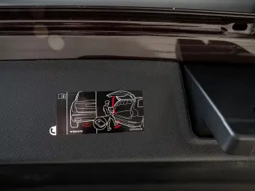 Volvo XC90 T8 AWD Plus Dark