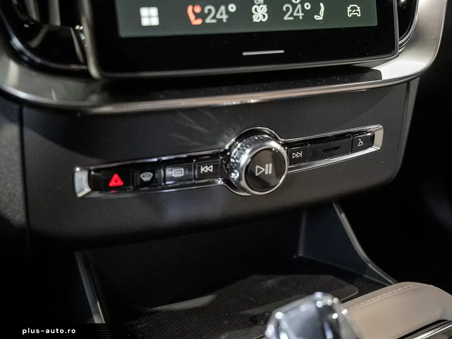 Volvo XC90 T8 AWD Plus Dark