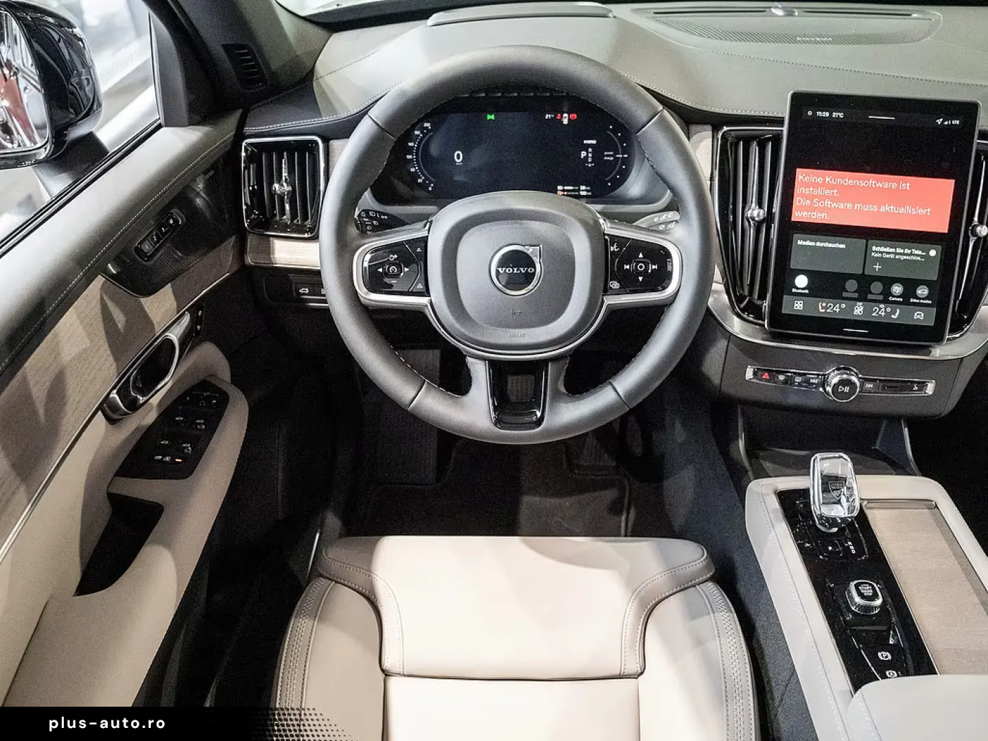 Volvo XC90 T8 AWD Plus Dark