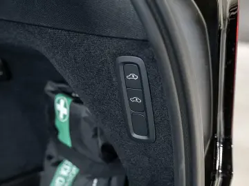 Volvo XC90 T8 AWD Plus Dark