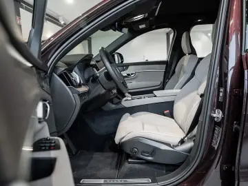 Volvo XC90 T8 AWD Plus Dark