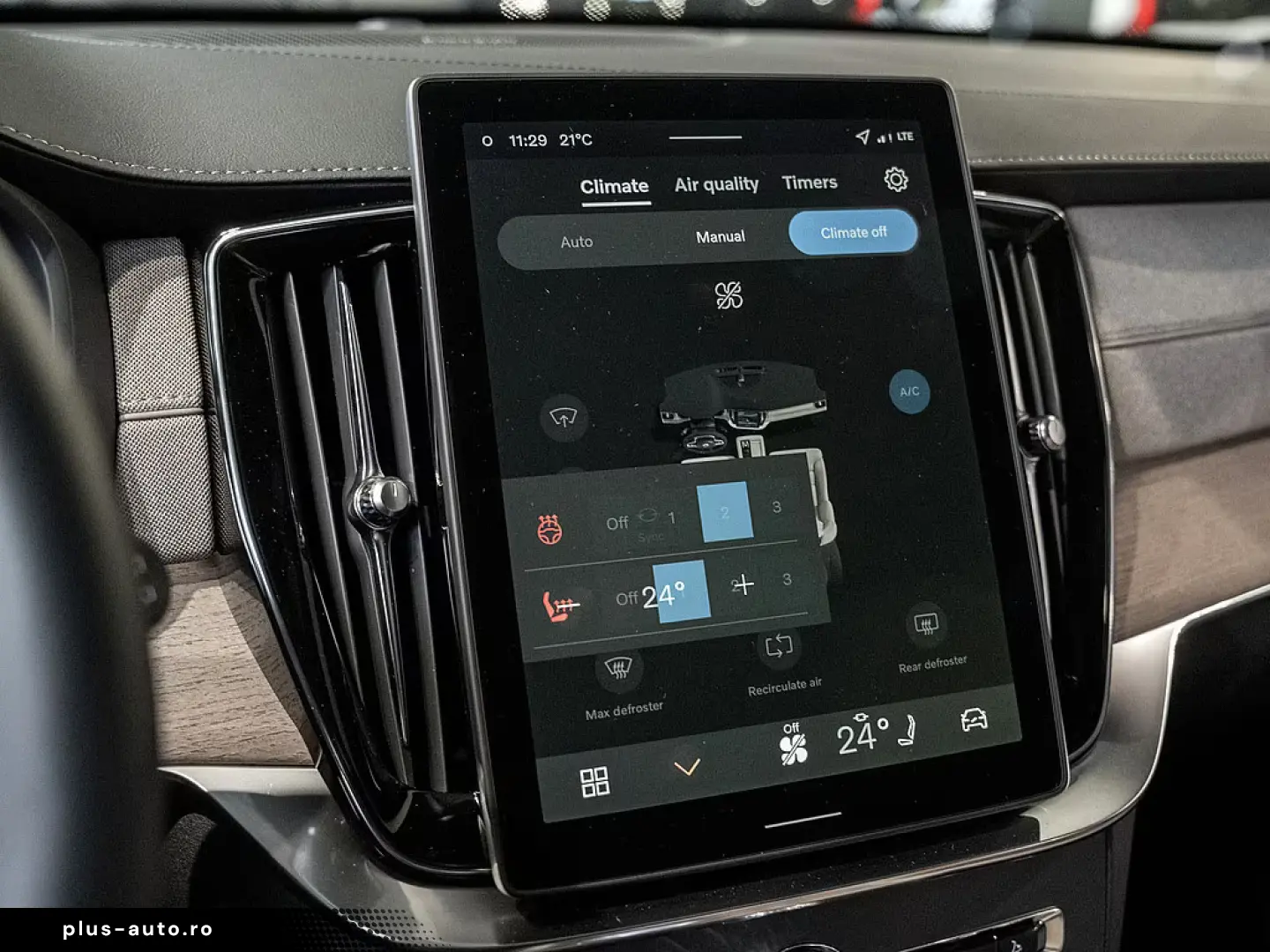 Volvo XC90 T8 AWD Plus Dark